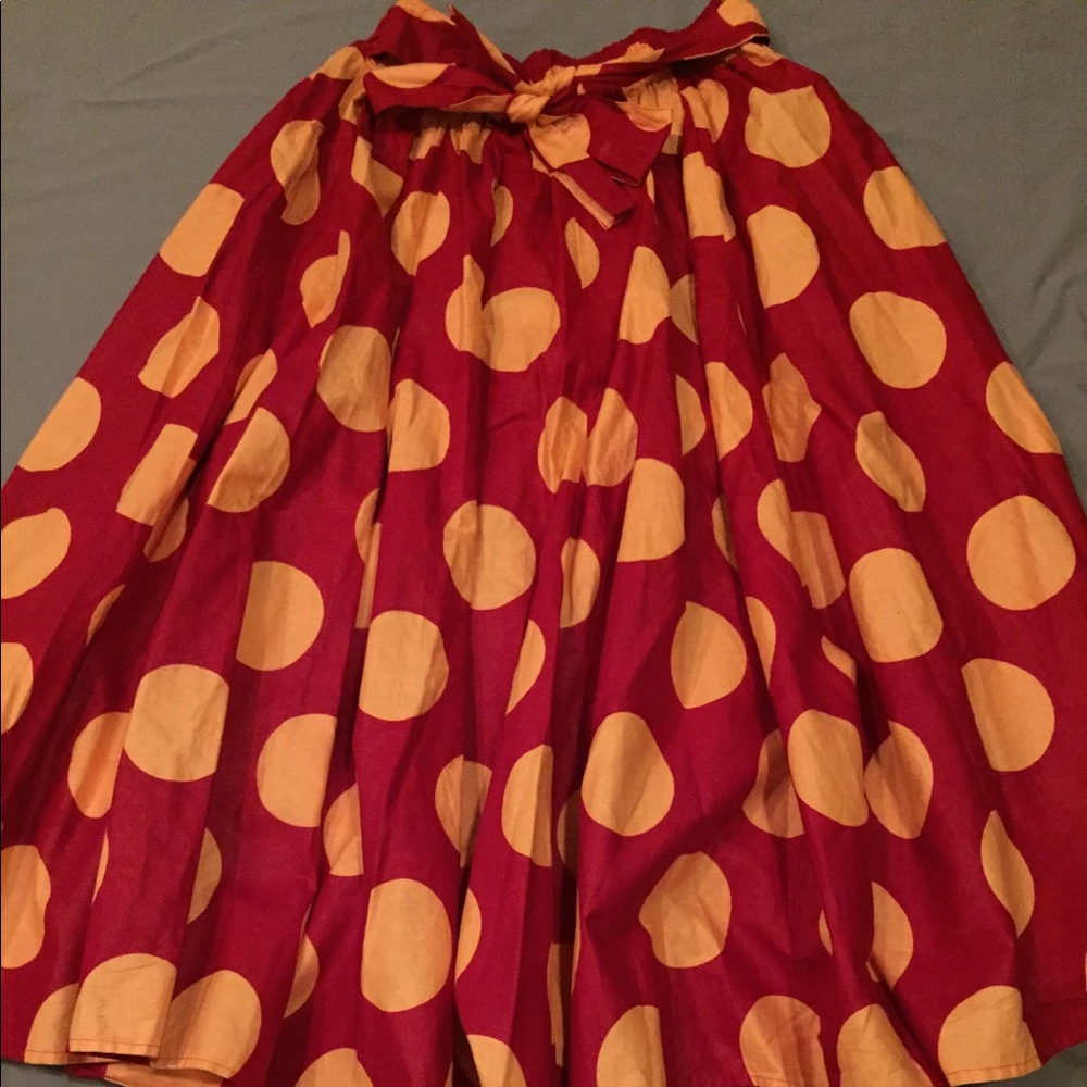Full skirt